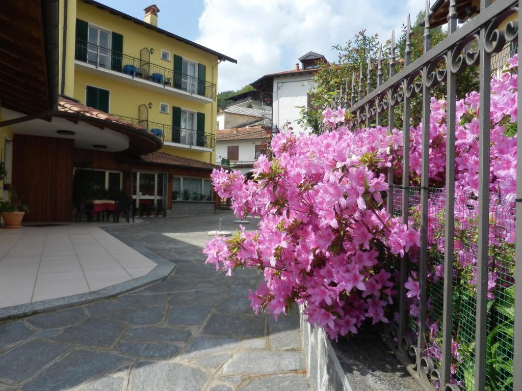 Hotel San Giacomo Lake Maggiore Kültér fotó